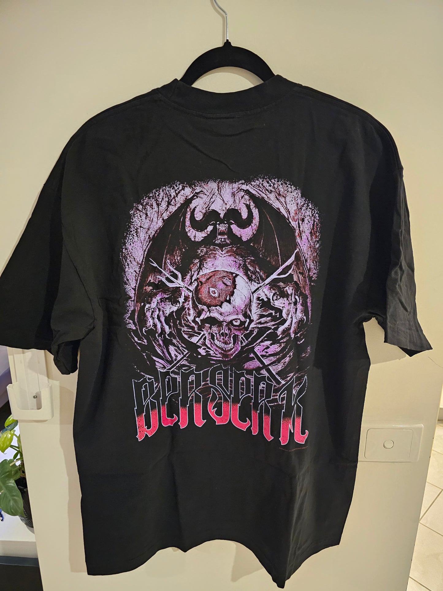 L Armour Tee